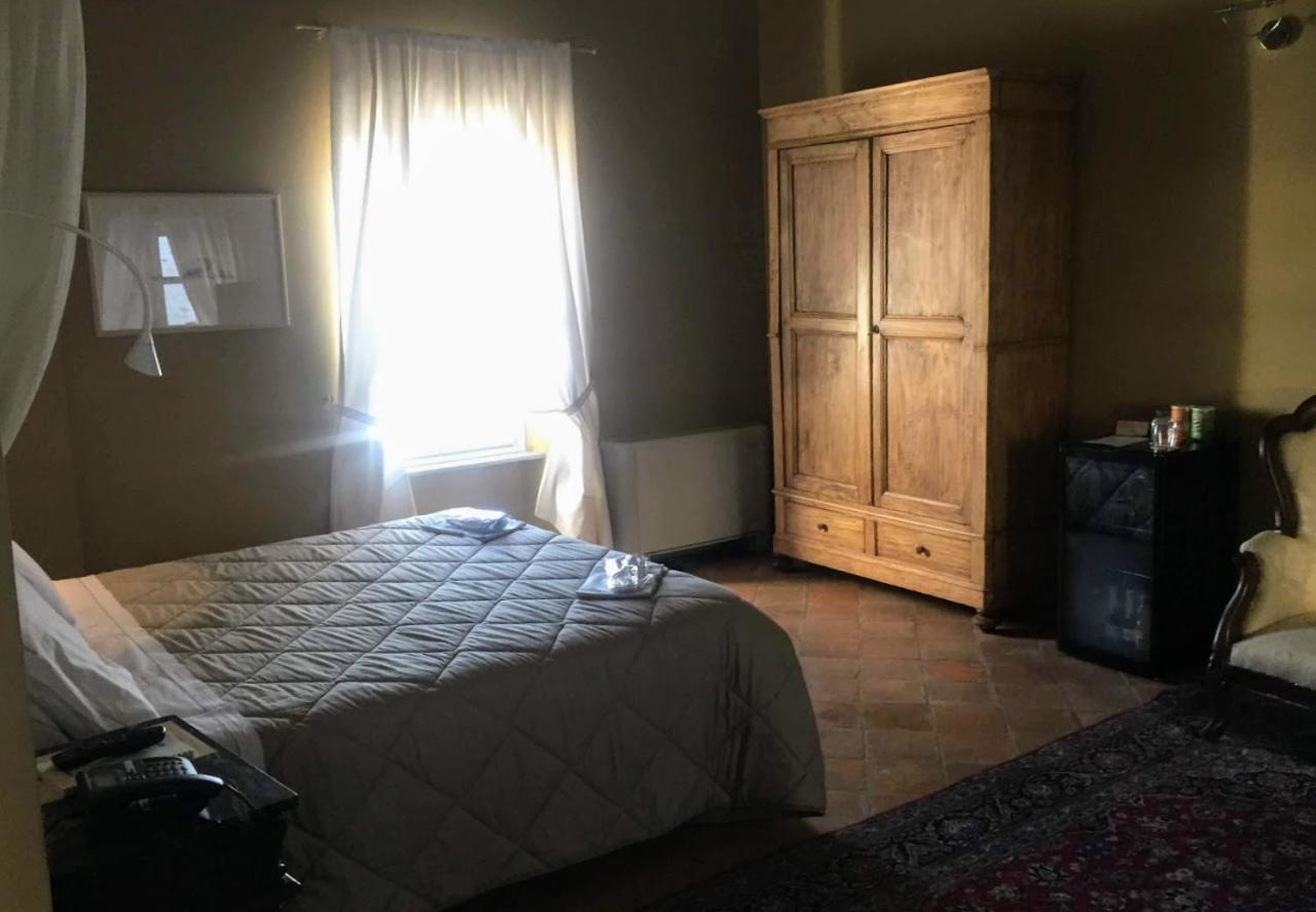 Antico Borgo Otel Cuneo Dış mekan fotoğraf